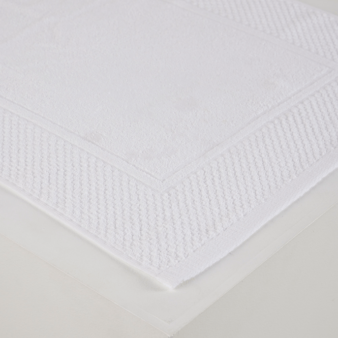 tapete-de-bano-660gr-blanco-50-x-80