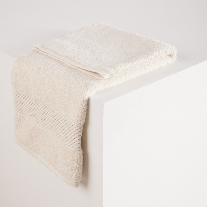 toalla-de-manos-algodon-630-gr-beige-50-x-70-cm