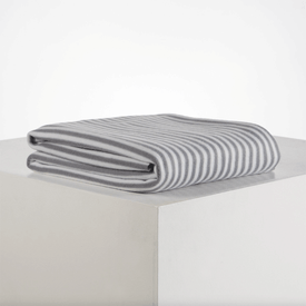 cobija-polar-fleece-180-gr-stripes-gris-140-x-200-cm