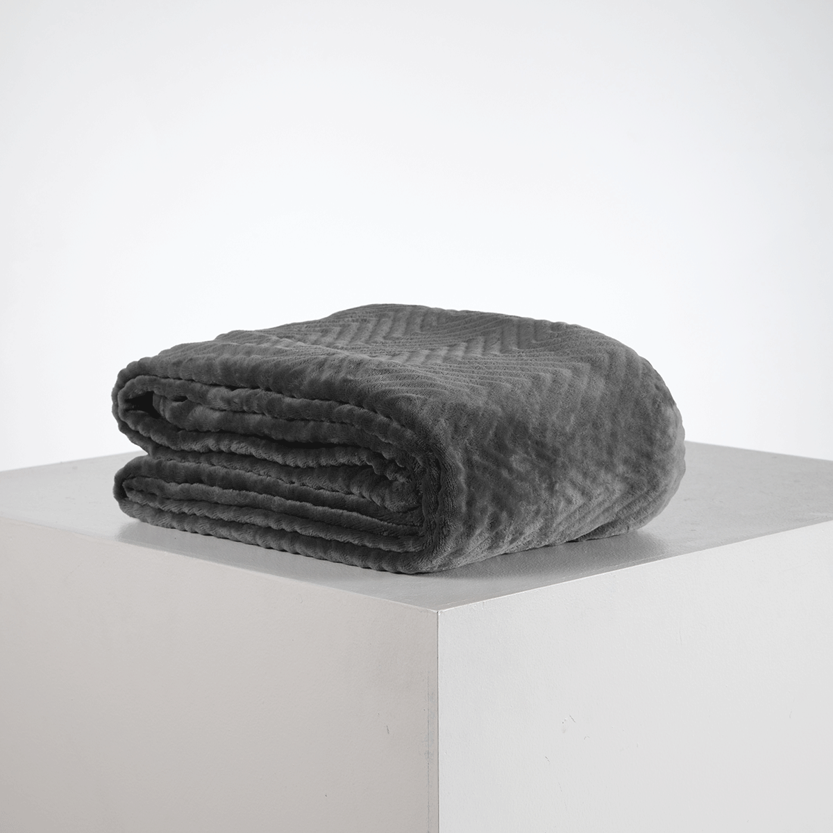 Cobija Flannel Fleece 250 gr Chevron Gris - Distrihogar