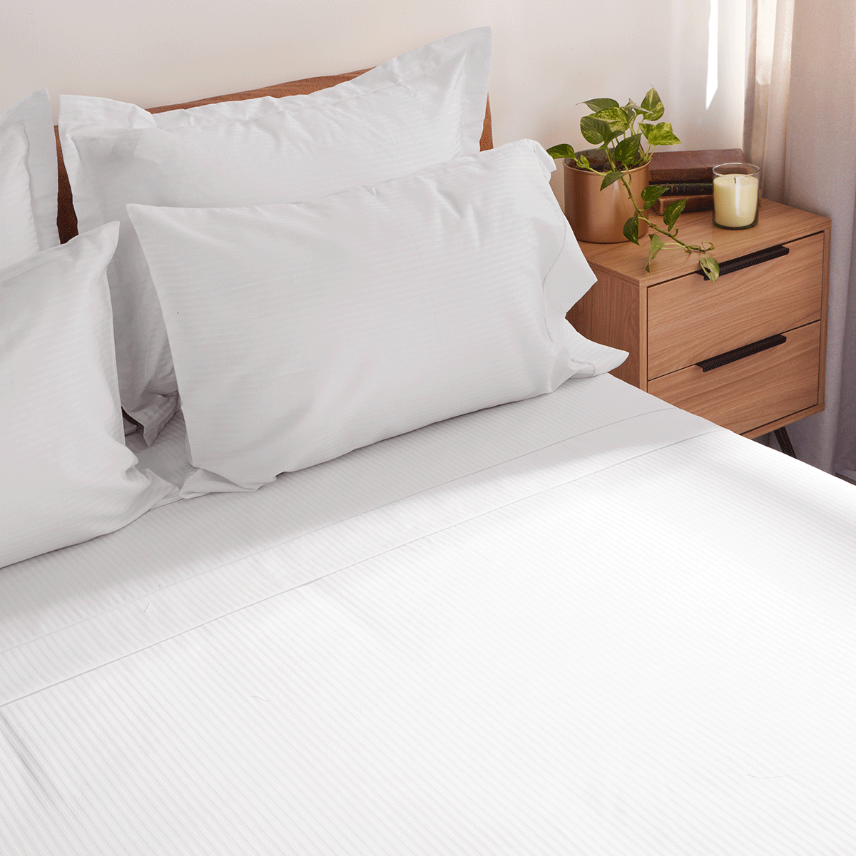 Juego de Sábanas Hotel Experience 250 Hilos Polialgodón Sateen Stripe Blanco - Distrihogar