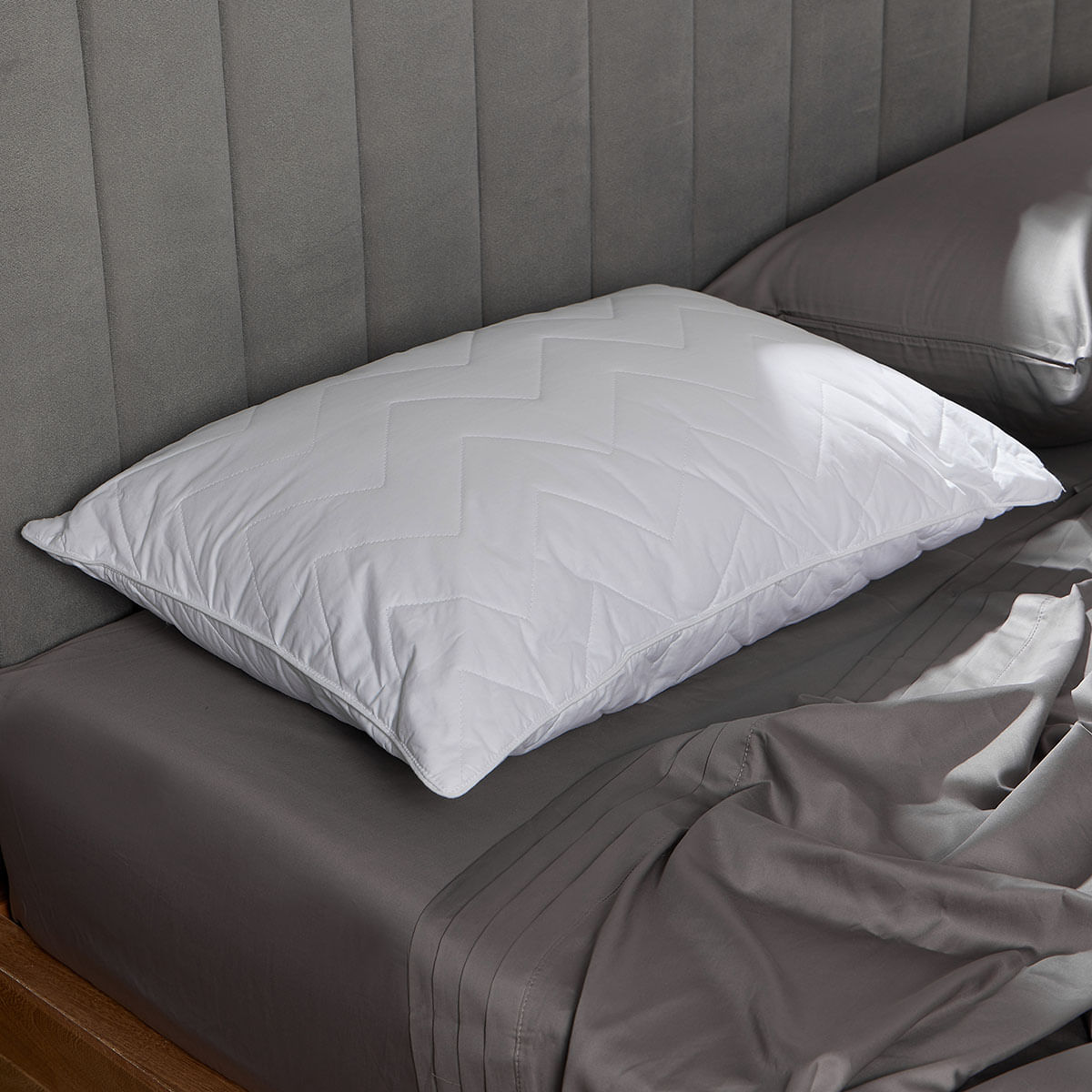 Almohada Hotel Experience Quilted Soporte Medio/Firme 50 x 70 cm - Distrihogar
