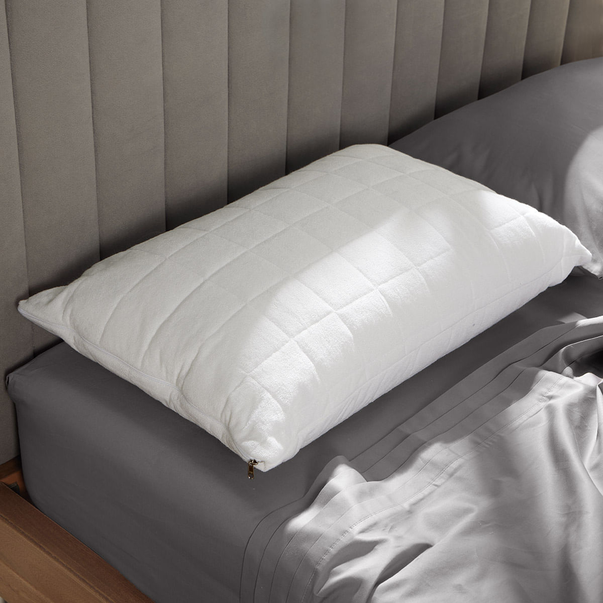 Almohada Softshield (+)Plus Soporte Medio Impermeable 50 x 70 Cm - Distrihogar