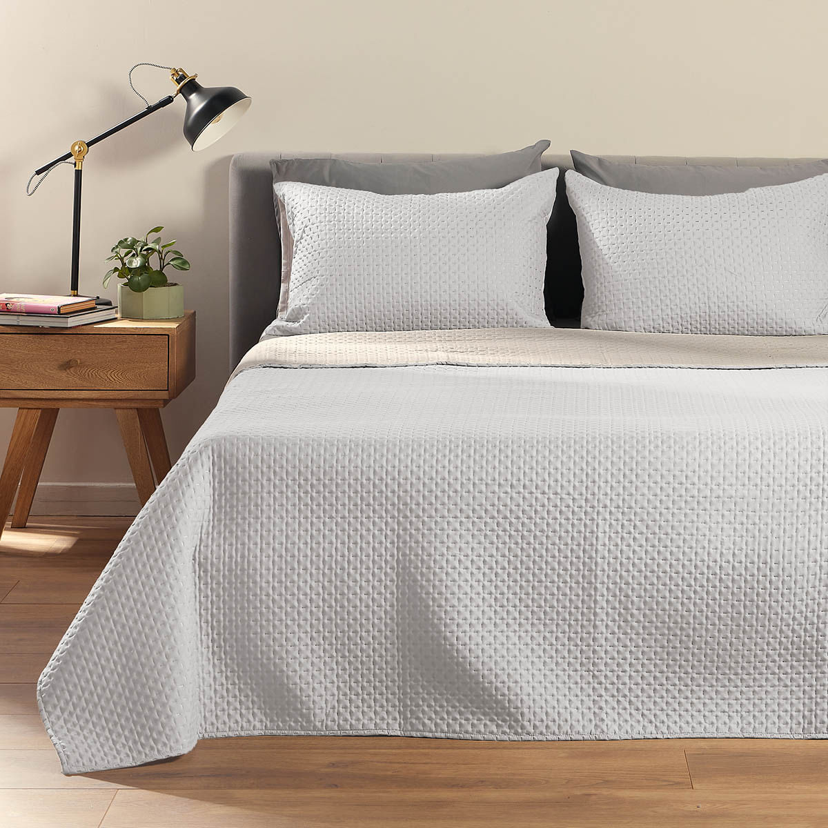Cubrelecho tipo Quilt Doble Faz Microfibra Blanco - Distrihogar