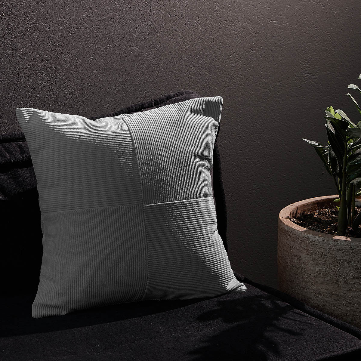 Cojín Corduroy Microsuede Urban Gris 50 x 50 cm - Distrihogar