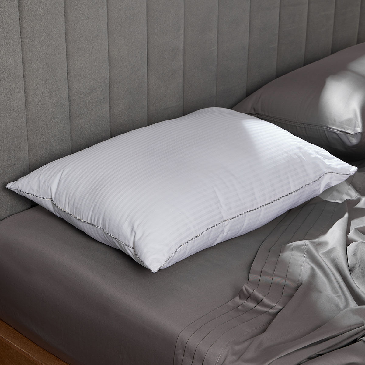Almohada Hotel Experience Sensación Plumas Soporte Suave/Medio 50 x 70 cm - Distrihogar