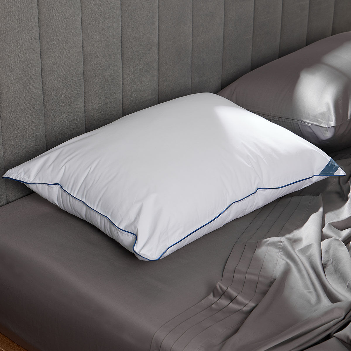 Almohada Hotel Experience Soporte Medio 50 x 70 cm - Distrihogar