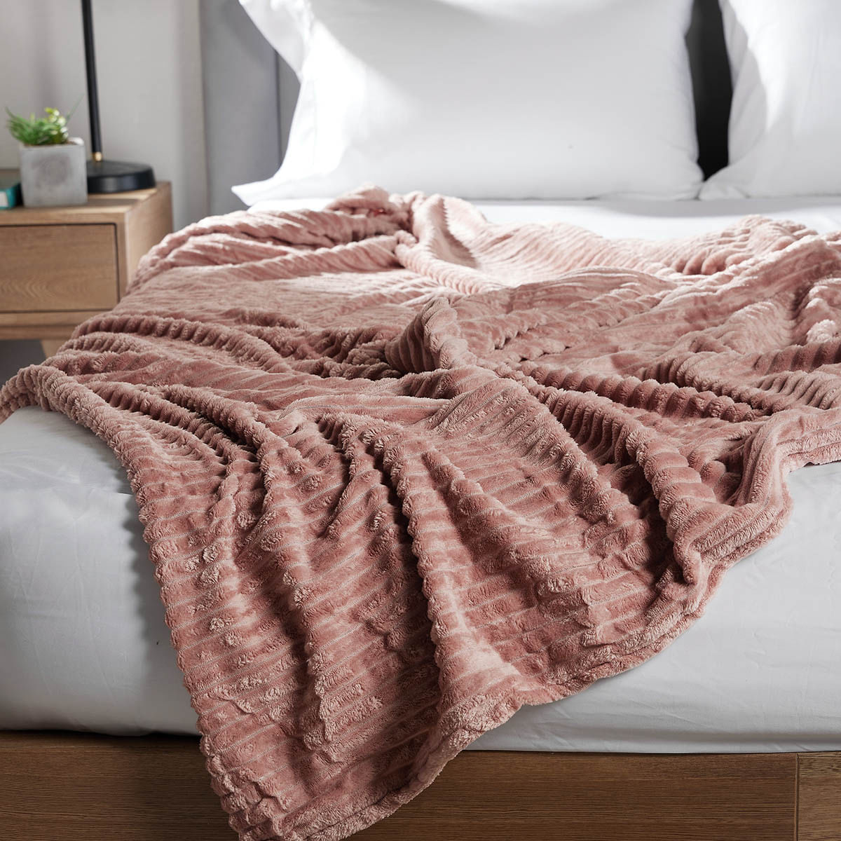 Cobija Flannel Fleece 250 gr Ribbed Palo de Rosa - Distrihogar